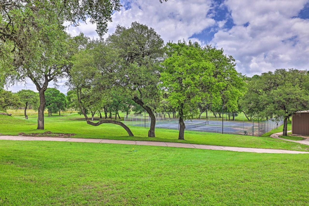 Modern Lakeside Golf Course Retreat With Deck! بحيرة كانيون المظهر الخارجي الصورة